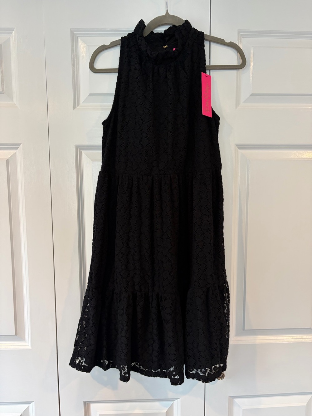 NWT Lilly Pulitzer Black Sleeveless Lace Ruffle-Neck Dress
